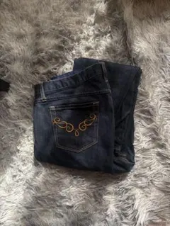 刺繍入りダークブルーデニムパンツ