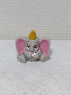 ダンボ 陶器製フィギュア 約12cm - メルカリ