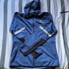 PUMA フード付きジャケット 青