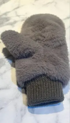 スリーコインズ　手袋　左手のみ