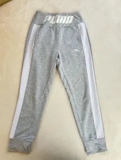 PUMA グレー サイドストライプ スウェットパンツ