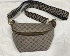 Item thumbnail for item daab25bb-08b0-47ef-a272-ec6a7b8c2044