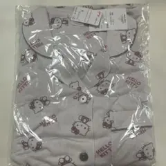 新品　ハローキティ総柄パジャマ　ルームウェアのサムネイル