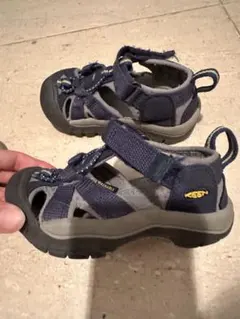 KEEN ネイビー サンダル　15cm