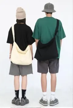 大きめ 軽量 斜め掛けバッグ ホワイト ブラック カジュアルユニセックス