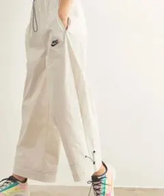【NIKE】スポーツウェア アイコンクラッシュ ウーブンパンツ ウィメンズ