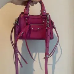 BALENCIAGA バック　早い者勝ち♡ ピンク　人気色♡ BALENCIAGA バック 早い者勝ち♡ ピンク 人気色♡ - メルカリ