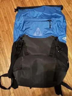 adidas デュアルストラップリュック 青/黒
