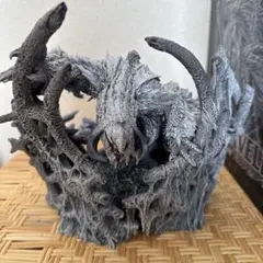 鎖刃竜 アルシュベルド 完成品フィギュア