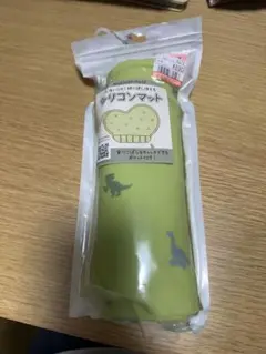 恐竜柄　食事シリコンマット