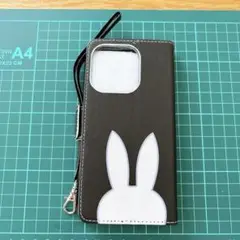 iPhone 15 Pro ケース手帳型 黒 ブラック うさぎ