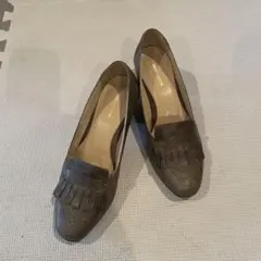 ほぼ未使用【銀座ヨシノヤ】（22.5）オペラシューズ パンプス ライン 