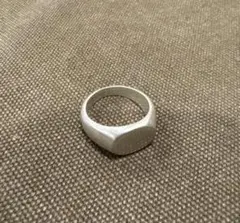 ブラッシュドシグネットリング　COS