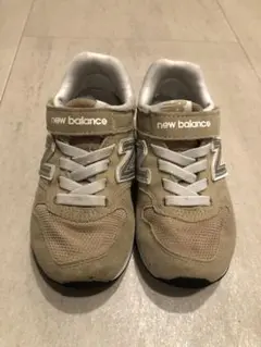 ニューバランス　new balance ベージュ スニーカー　17cm