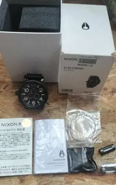 NIXON 51-30 CHRONO ALL BLACK 腕時計のサムネイル