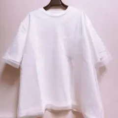 GYPSOHILA フリルデザイン ホワイトTシャツ - メルカリ