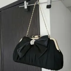 【美品】リボン付き黒クラッチバッグ　パーティーバッグ