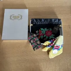FEILER 花柄タオルとポーチのセット