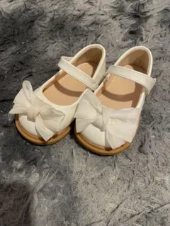 ホワイトリボン付きフォーマルシューズ