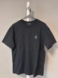 ÅLAND ブラック Tシャツ Mのサムネイル