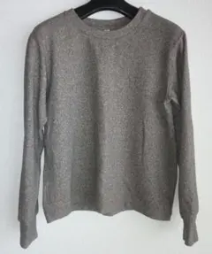 ユニクロ　S　UNIQLO　Tシャツ　長袖　グレー　トップス　ロンT　スウェット
