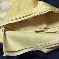 着物反物、淡い黄色 波模様 地柄、小紋正絹、美品、クリーニング済み代18500円