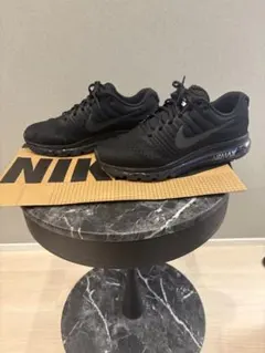 NIKE エアマックス 2017 トリプルブラック