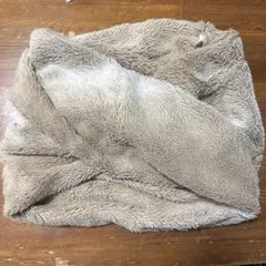 ベージュ　スヌード