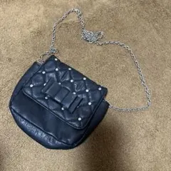 黒いリボン付きショルダーバッグ　チェーン