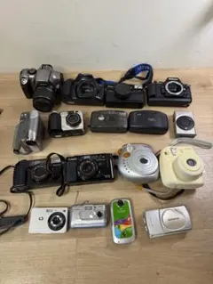 フィルムカメラ カメラ コンパクトカメラ オリンパス - メルカリ