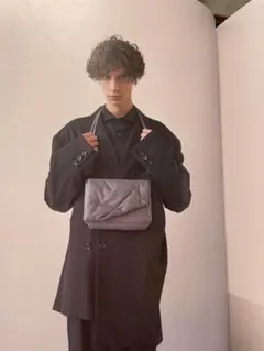 Discord yohji yamamoto 直筆入りスカーフ - メルカリ