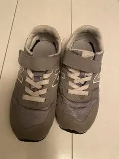 New Balance キッズ スニーカー グレー