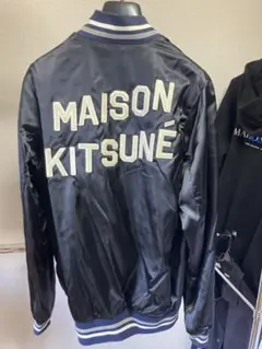 ✨極美品✨メゾンキツネ メンズ スタジャン バックロゴ ネイビー Mサイズ相当 MAISON KITSUNE（メゾンキツネ）スタジャン 紺 サイズ:M メンズ