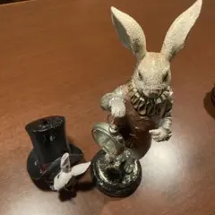 うさぎ 置物 貯金箱と時計　2点セットのサムネイル