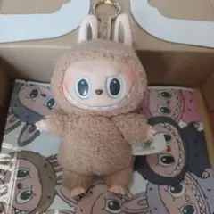 ラブブ　ぬいぐるみマスコット