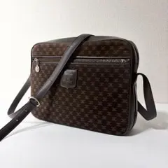 CELINE セリーヌ ロゴ トリオンフ スエード ショルダーバッグのサムネイル