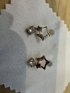 星形クリスタルピアス