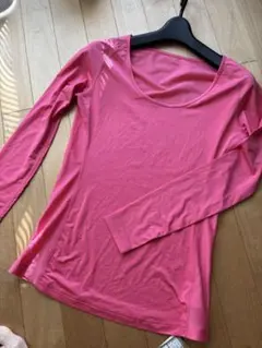 【新品】TIGORAテニス・ゴルフ長袖インナー　ピンク