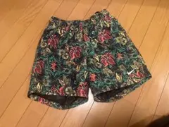 NIKE ナイキ ボタニカル柄ショートパンツ