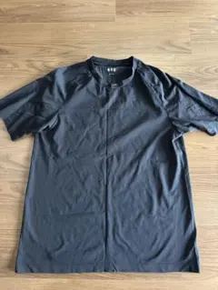 UNIQLO ブラック Tシャツ L