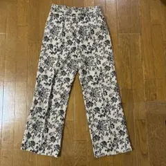 Howdy Marie パンツ
