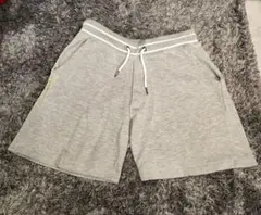【Bershka】Mサイズ/グレー/ショートパンツ/ハーフパンツのサムネイル