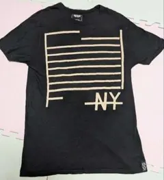 TODD SNYDER NY ロゴプリント Tシャツ ブラック Sのサムネイル