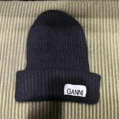 GANNI ダークグレー ニット帽 ビーニー - メルカリ