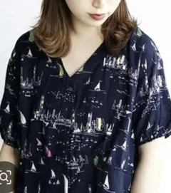 【美品】サンディ　ワンピース　ネイビーのサムネイル