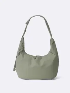 新作　ソフトナイロンコクーンショルダーバッグ