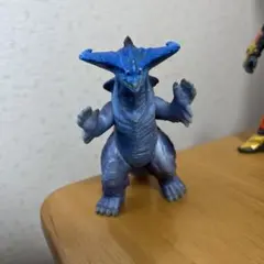 ラゴラス　ウルトラマン　怪獣　ミニ　ソフビ
