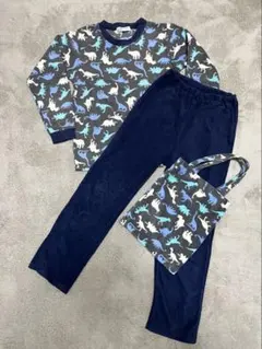 恐竜柄フリースパジャマセット（トートバッグ付き）サイズ140