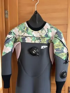 Item thumbnail for item cdc3ff10-3243-49f5-b0ae-52c5ef2a4b97