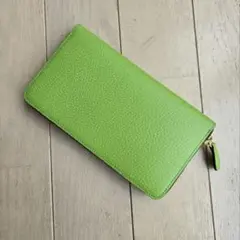 超希少未使用】イルビソンテ 長財布 ☆グリーン（ネオンカラー）☆日本